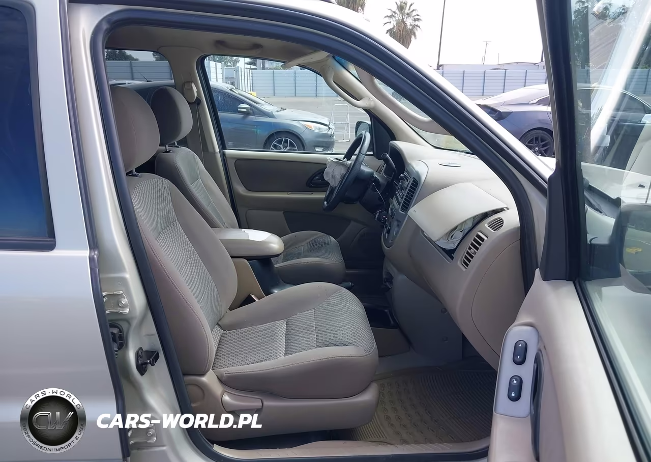 2004 Ford Escape Xlt VIN:1FMYU03184KB49807 - 5