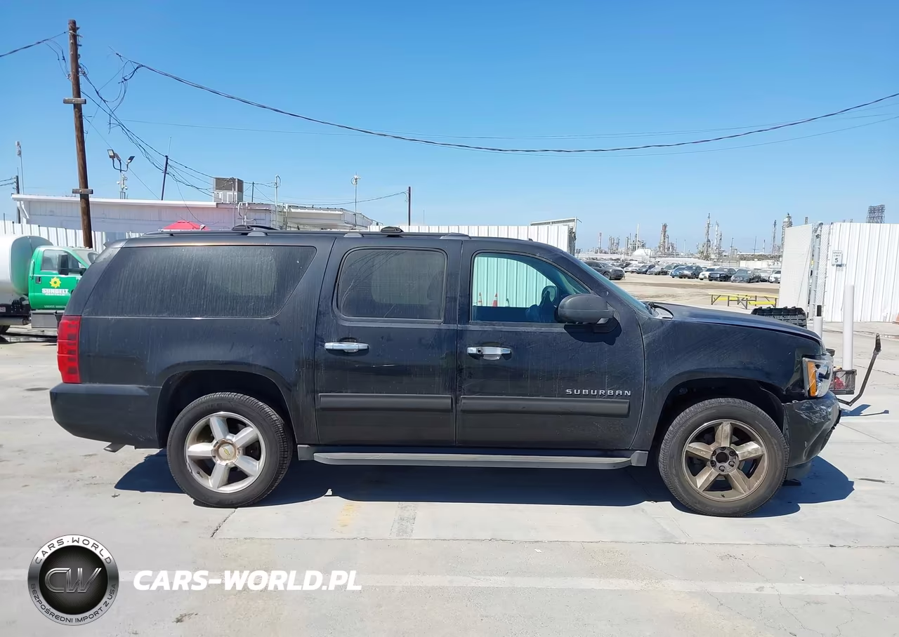 2012 Chevrolet Suburban 1500 Ls VIN:1GNSCHE00CR183429 - 14