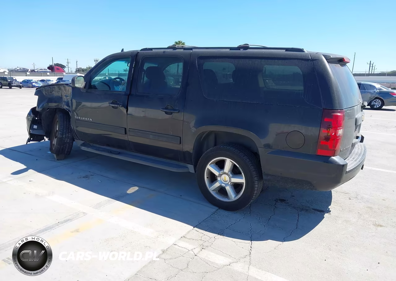 2012 Chevrolet Suburban 1500 Ls VIN:1GNSCHE00CR183429 - 3