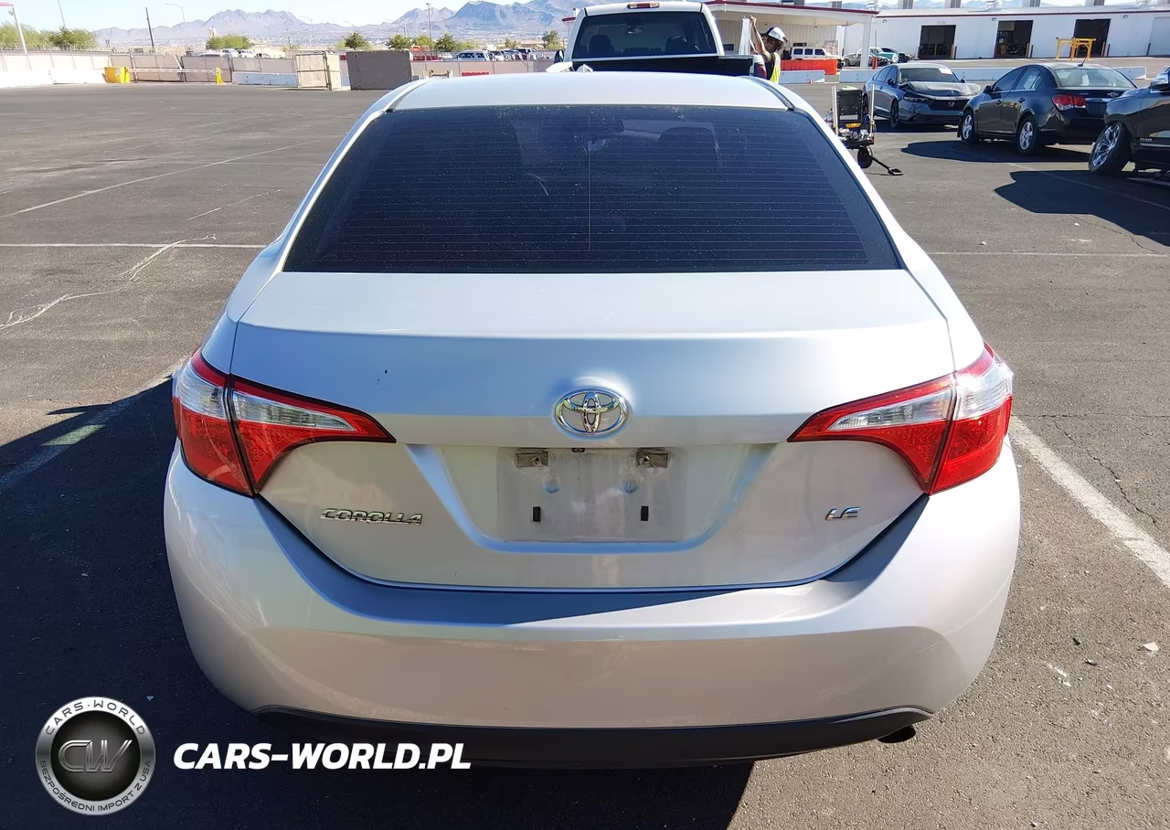 2015 Toyota Corolla Le VIN:5YFBURHE1FP245096 - 16