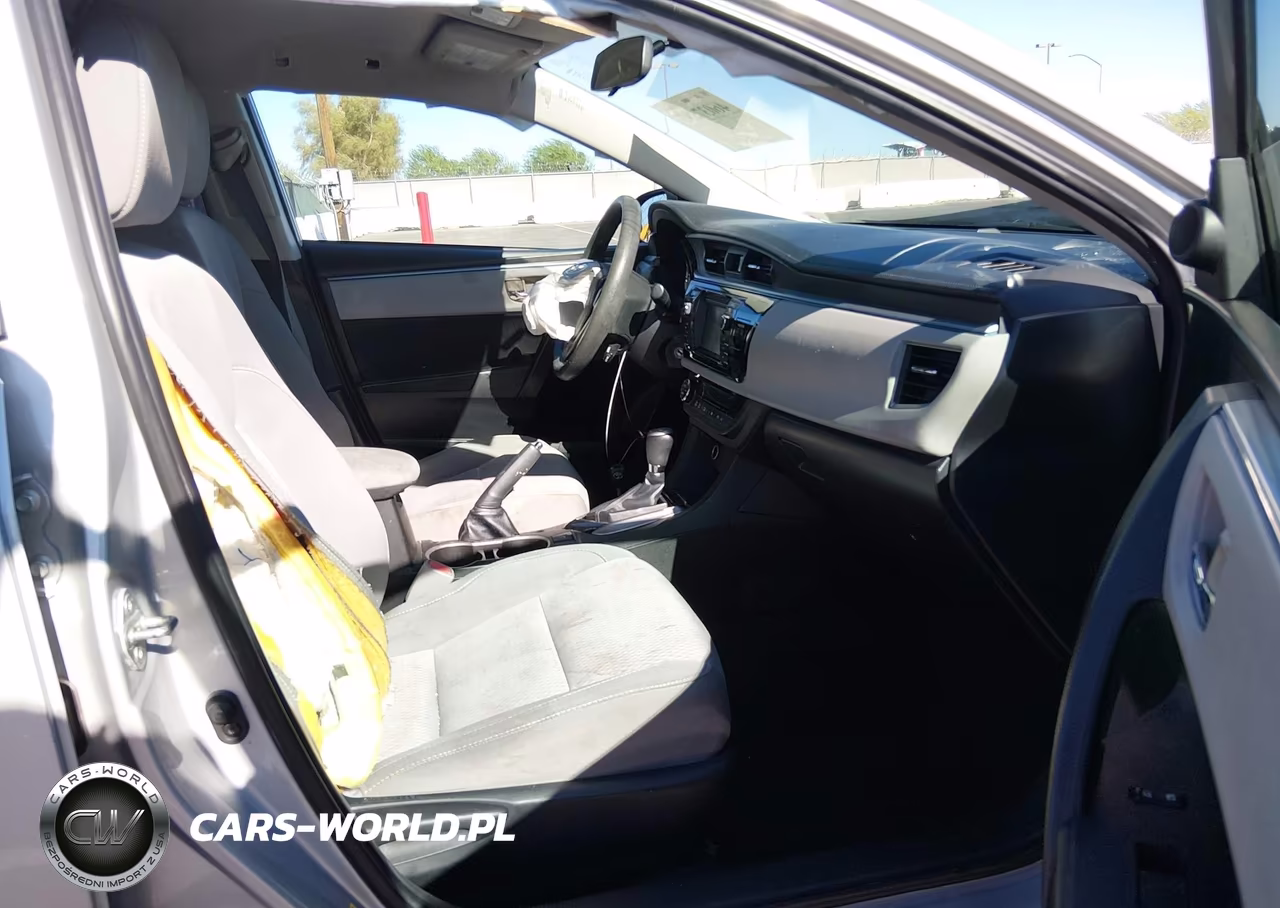 2015 Toyota Corolla Le VIN:5YFBURHE1FP245096 - 5