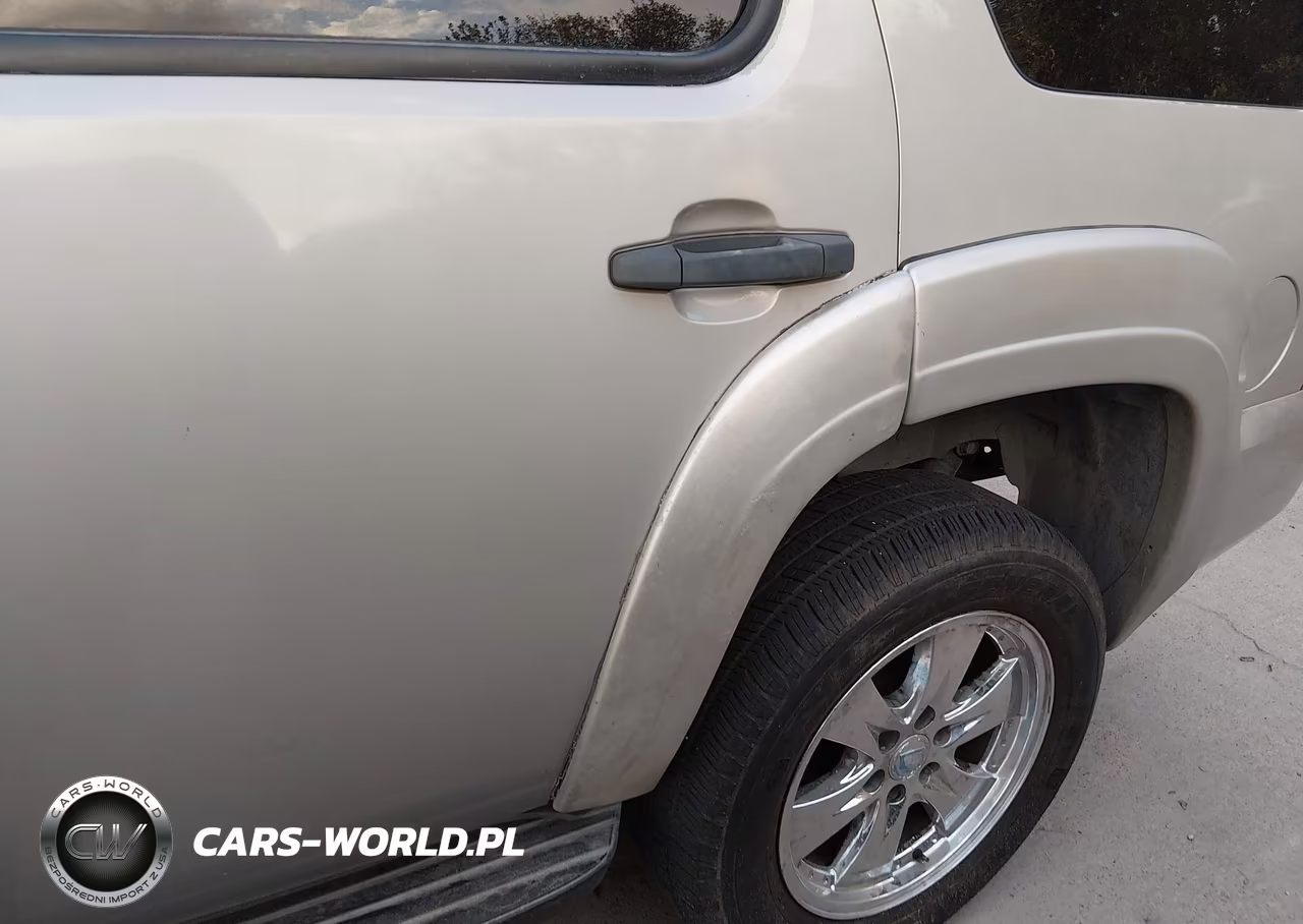 2007 Chevrolet Tahoe Ls VIN:1GNFC13097J403554 - 12