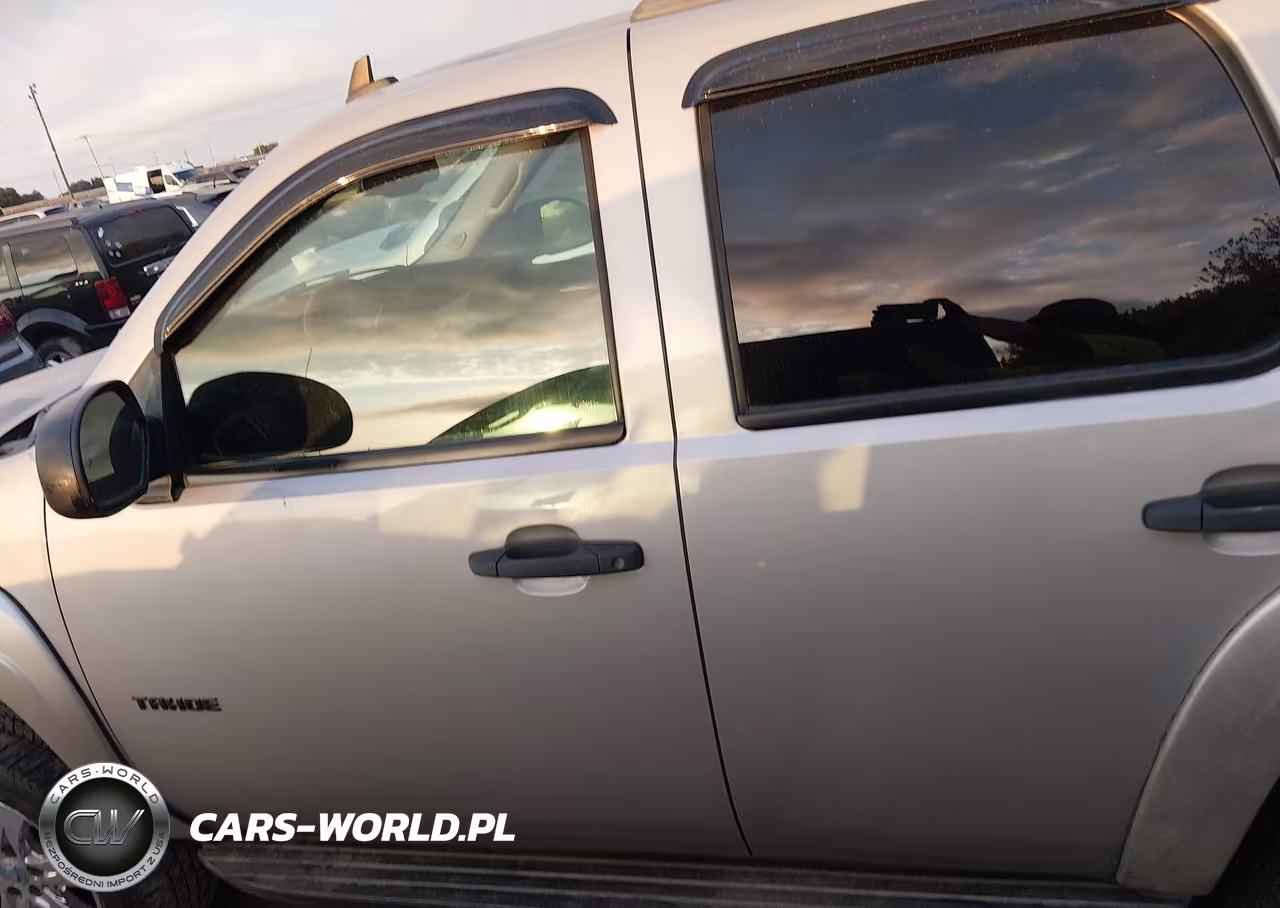 2007 Chevrolet Tahoe Ls VIN:1GNFC13097J403554 - 15
