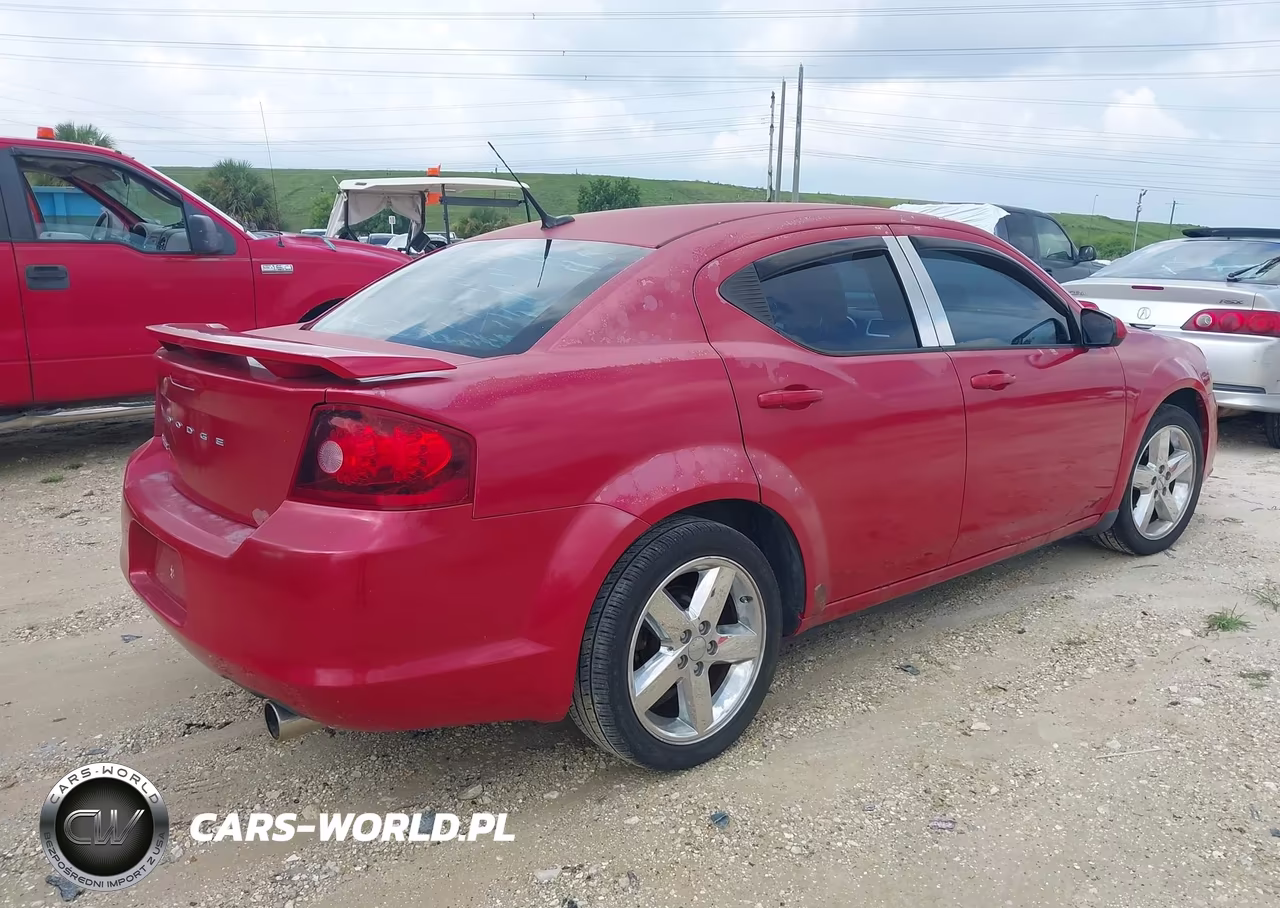 2011 Dodge Avenger Lux VIN:1B3BD2FB1BN508566 - 4