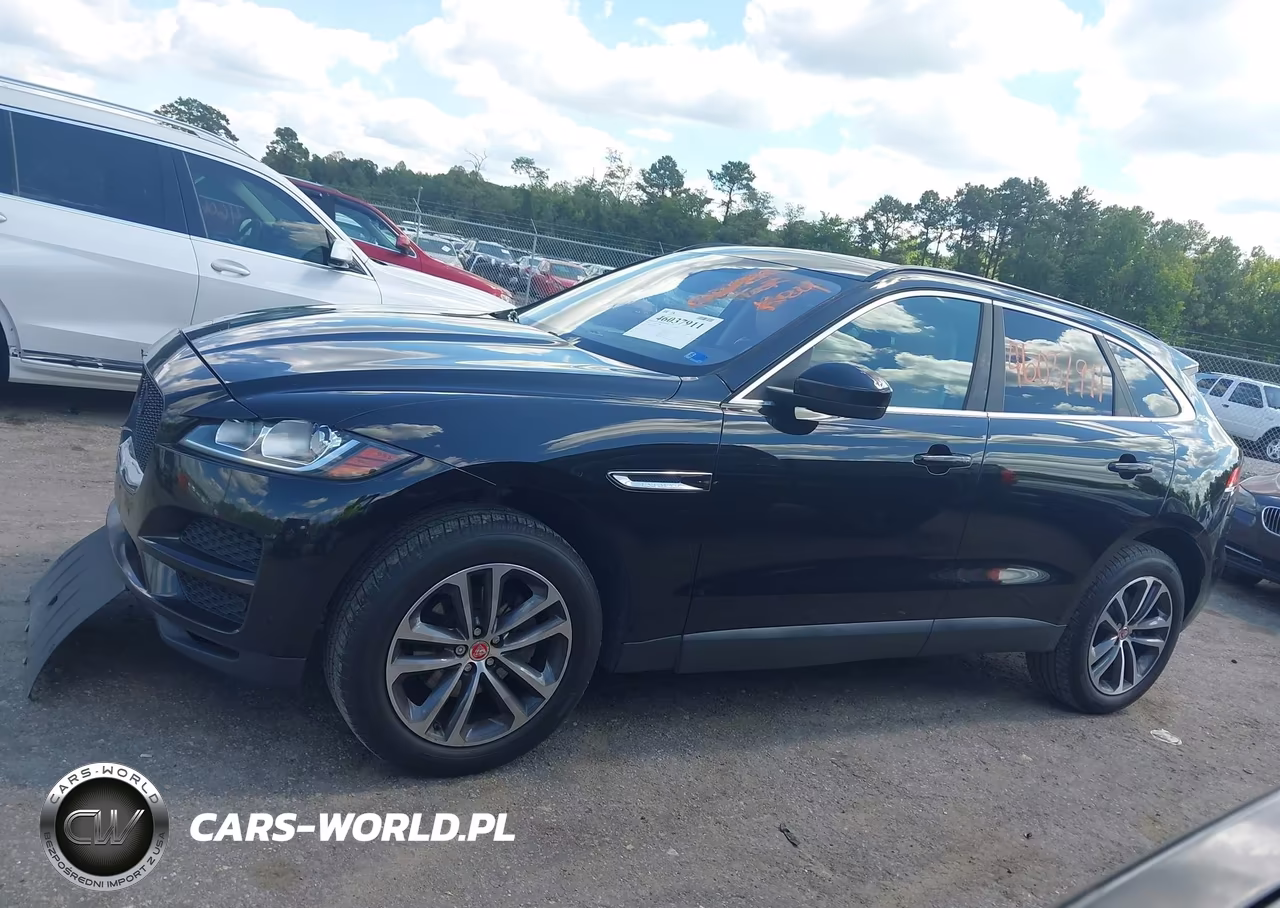2019 Jaguar F-Pace 25T Premium VIN:SADCJ2FX7KA366842 - 14