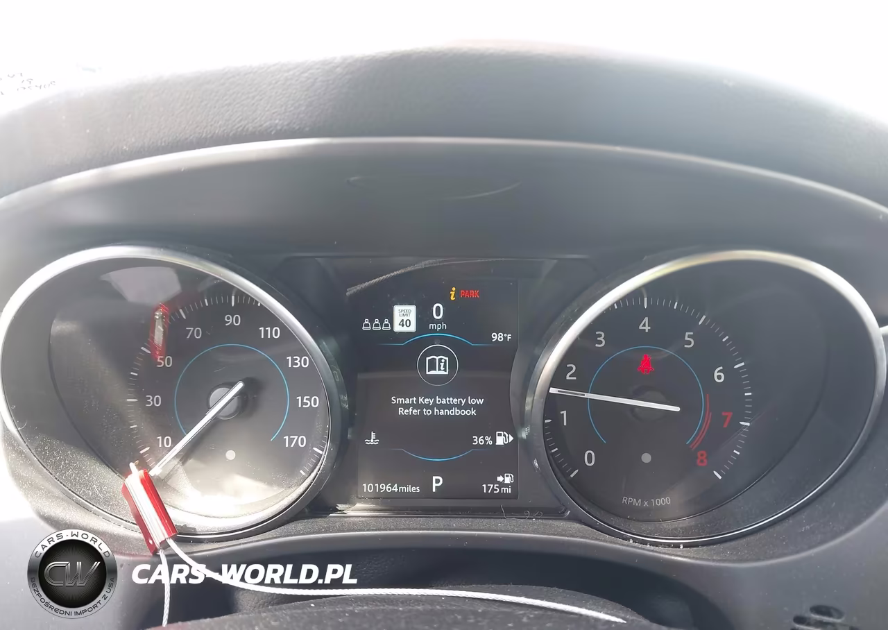 2019 Jaguar F-Pace 25T Premium VIN:SADCJ2FX7KA366842 - 7