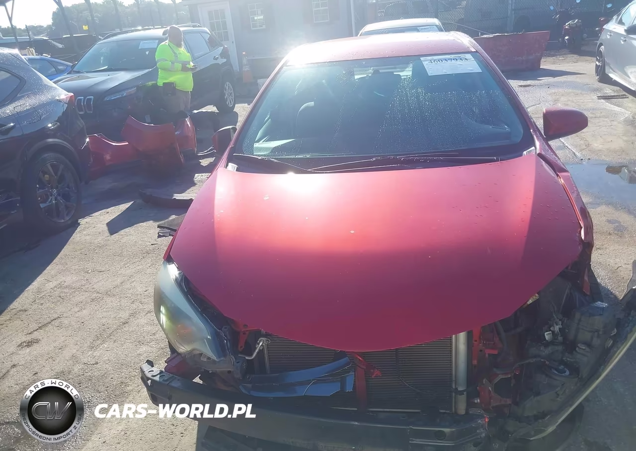 2015 Toyota Corolla Le VIN:2T1BURHEXFC461898 - 13