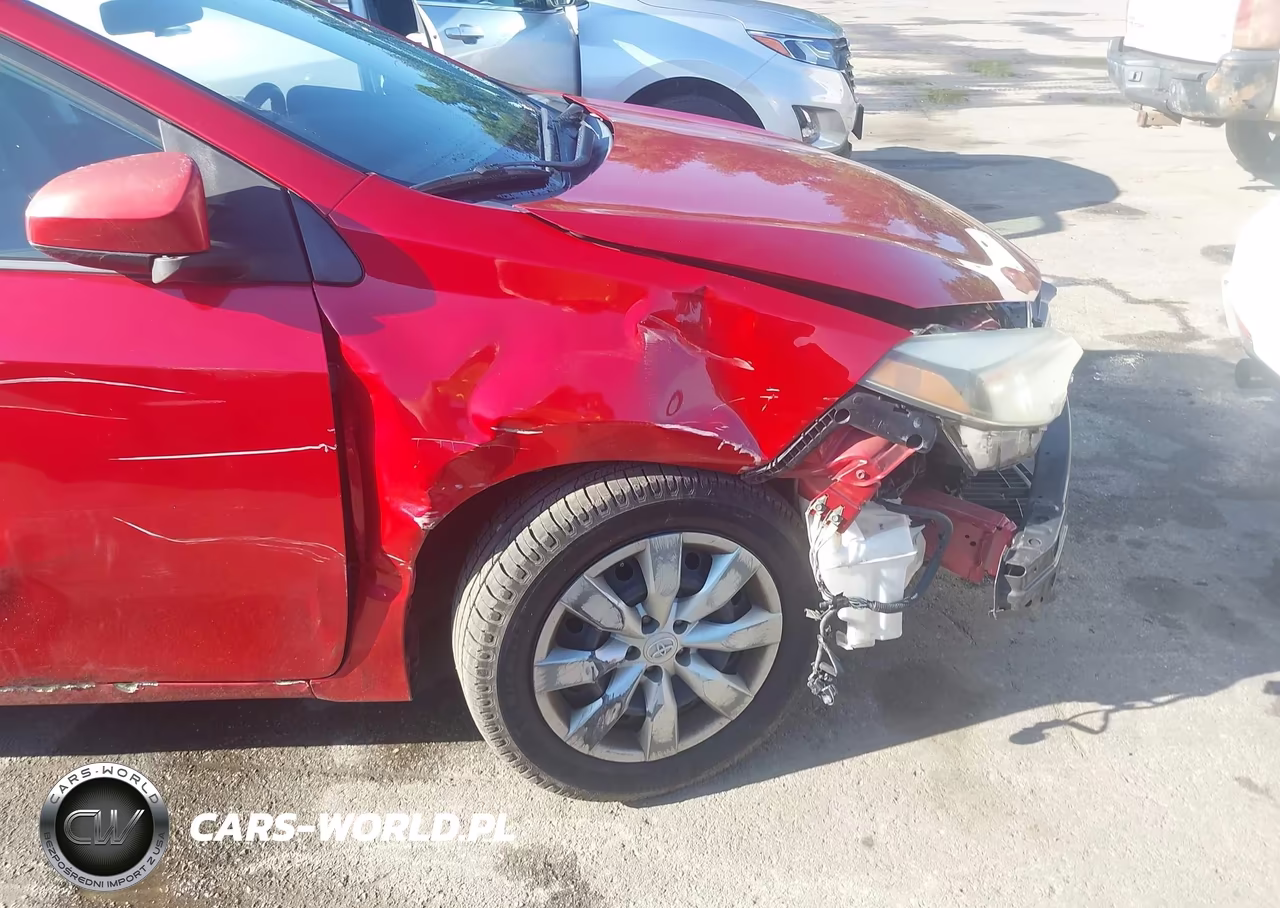 2015 Toyota Corolla Le VIN:2T1BURHEXFC461898 - 18