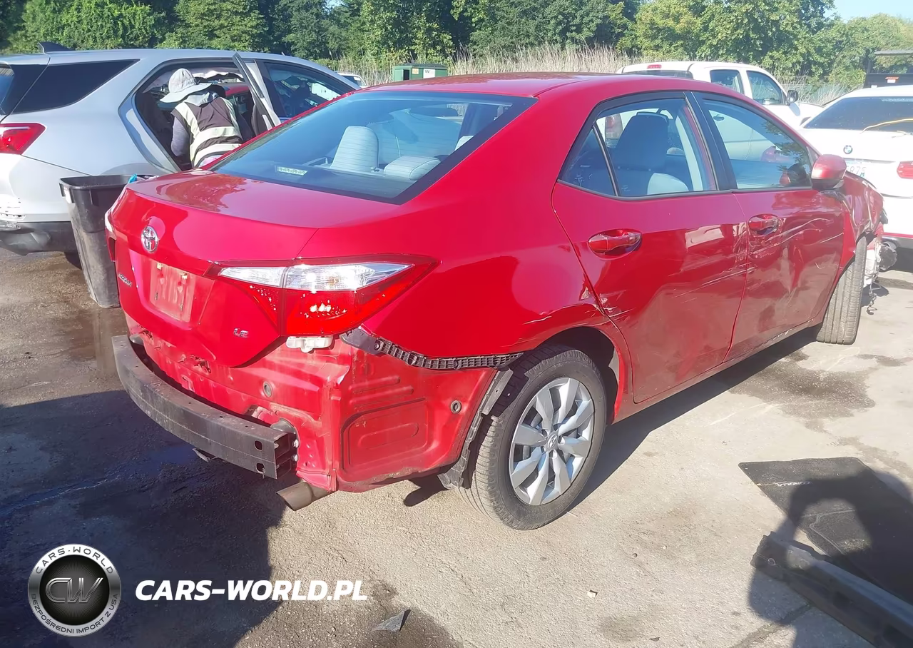 2015 Toyota Corolla Le VIN:2T1BURHEXFC461898 - 4