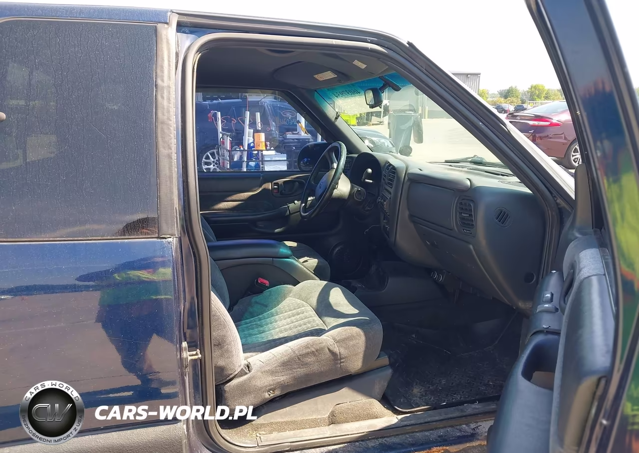 2000 Chevrolet S-10 Ls VIN:1GCCT19W6Y8299041 - 5
