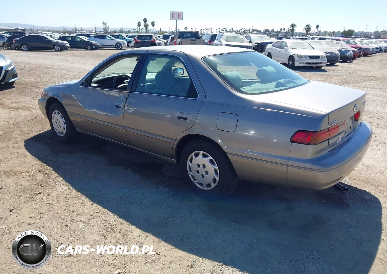 1998 Toyota Camry Le VIN:4T1BG22K8WU266538 - 3