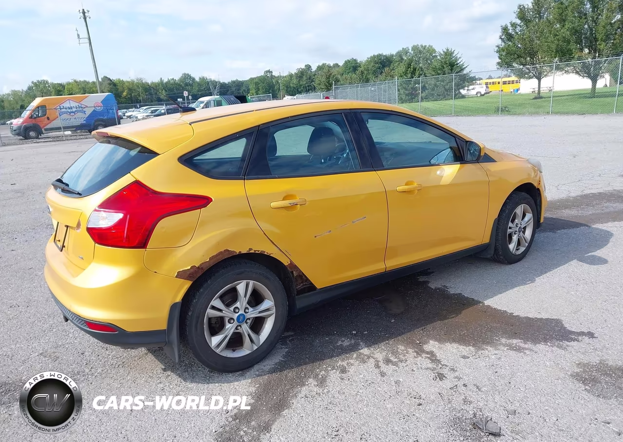 2012 Ford Focus Se VIN:1FAHP3K28CL125139 - 4