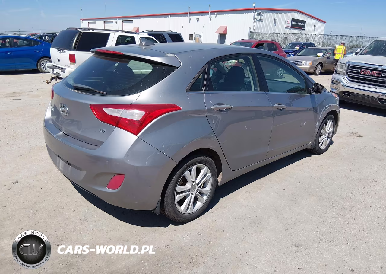2013 Hyundai Elantra Gt VIN:KMHD35LE5DU119069 - 4