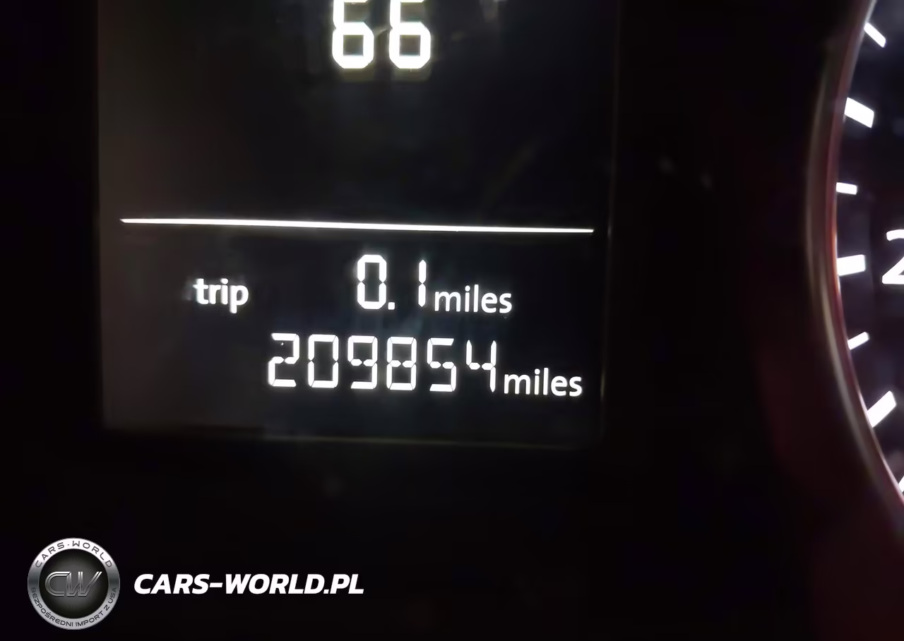 2015 Volkswagen Passat 1.8T Wolfsburg Edition VIN:1VWAT7A35FC062107 - 15