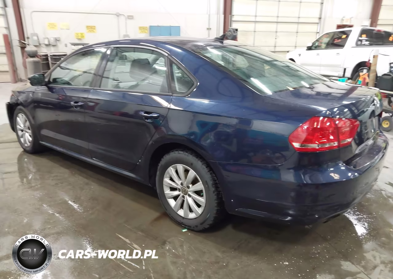 2015 Volkswagen Passat 1.8T Wolfsburg Edition VIN:1VWAT7A35FC062107 - 3