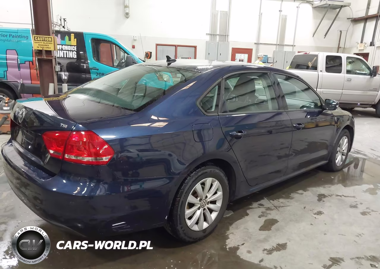 2015 Volkswagen Passat 1.8T Wolfsburg Edition VIN:1VWAT7A35FC062107 - 4