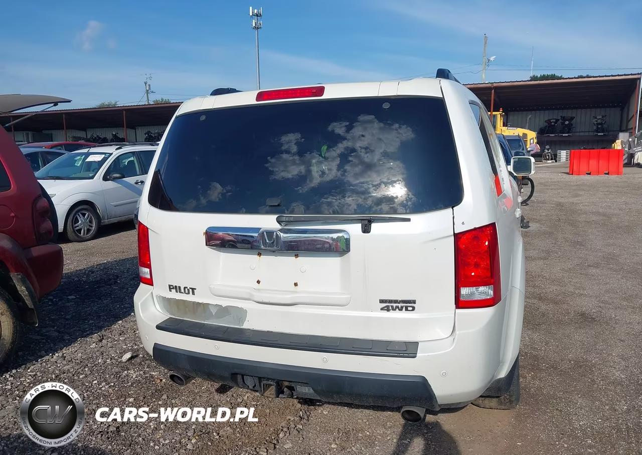 2011 Honda Pilot Touring VIN:5FNYF4H97BB061068 - 16