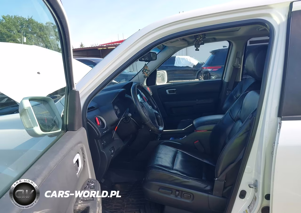 2011 Honda Pilot Touring VIN:5FNYF4H97BB061068 - 5