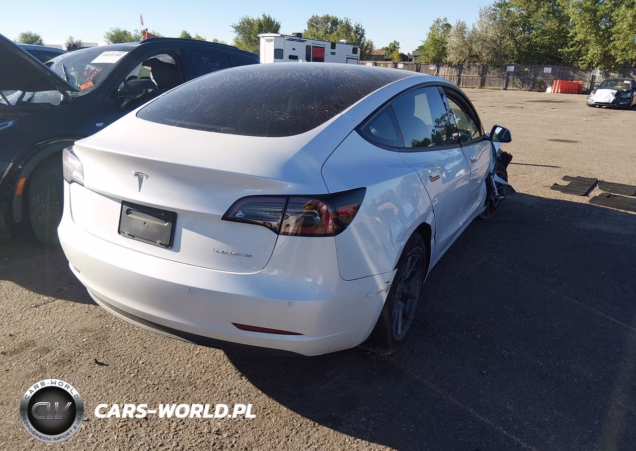 2022 Tesla Model 3 Long Range Dual Motor All-Wheel Drive VIN:5YJ3E1EB7NF120515 - 4