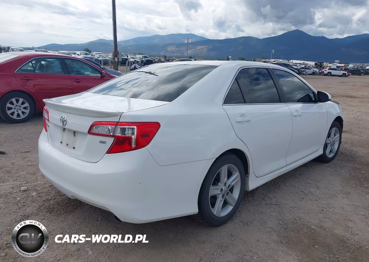 2014 Toyota Camry Se VIN:4T1BF1FK1EU309980 - 4
