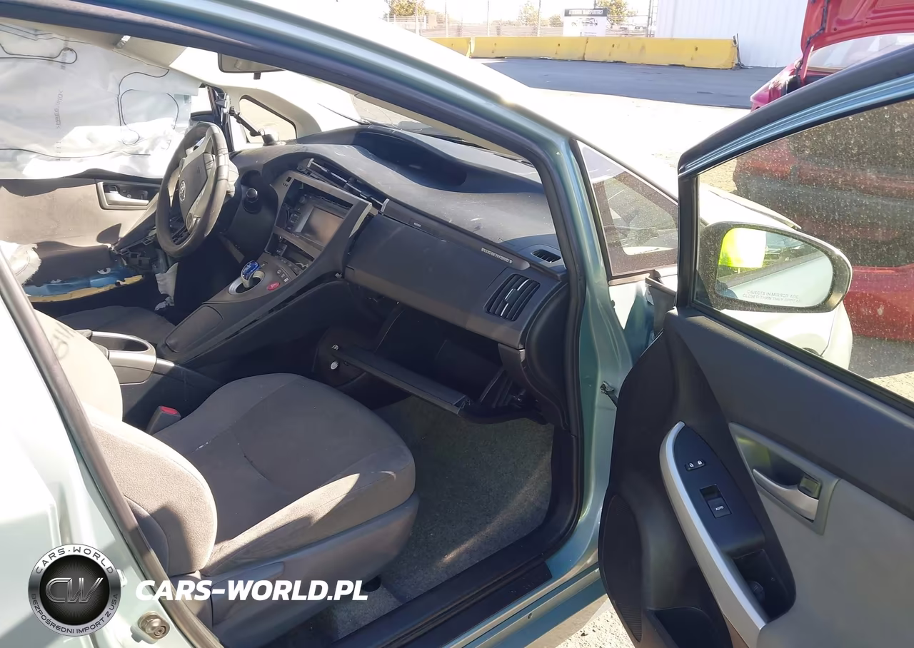 2015 Toyota Prius Plug-In VIN:JTDKN3DP5F3073326 - 5