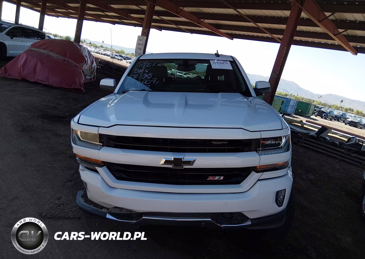 2018 Chevrolet Silverado 1500 2Lt VIN:3GCUKREC1JG350091 - 12