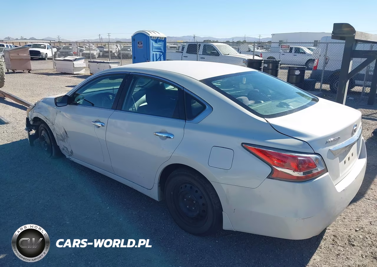 2015 Nissan Altima 2.5 S VIN:1N4AL3AP3FC478175 - 3