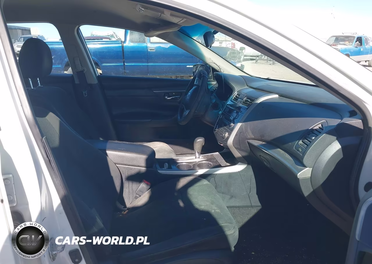 2015 Nissan Altima 2.5 S VIN:1N4AL3AP3FC478175 - 5