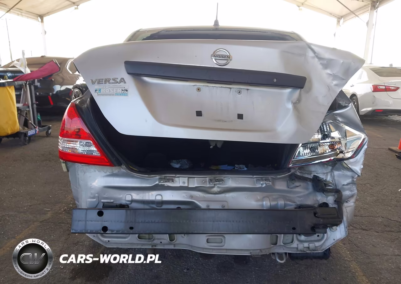 2010 Nissan Versa 1.6 Base VIN:3N1CC1AP4AL389982 - 16