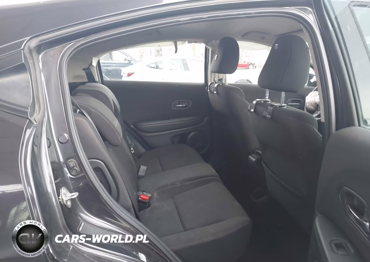 2018 Honda Hr-V Lx VIN:3CZRU5H31JG701645 - 8