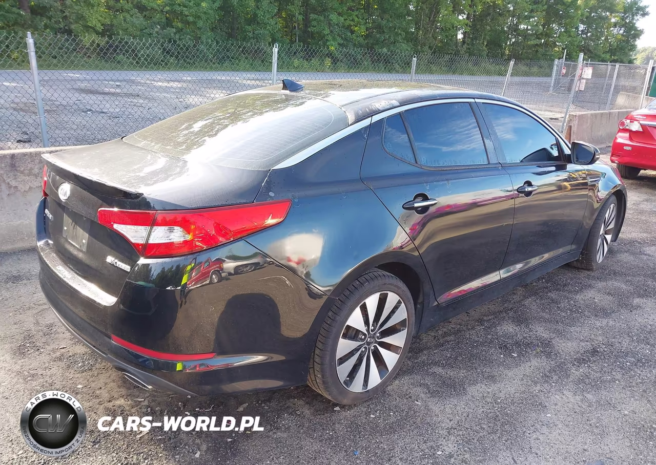 2012 Kia Optima Sx VIN:5XXGR4A6XCG002310 - 4