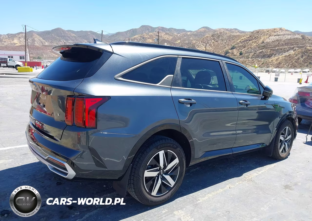 2021 Kia Sorento S VIN:5XYRL4LCXMG018596 - 4