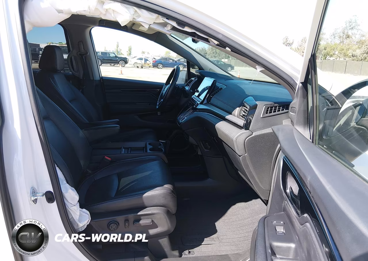 2023 Honda Odyssey Touring VIN:5FNRL6H85PB015889 - 5