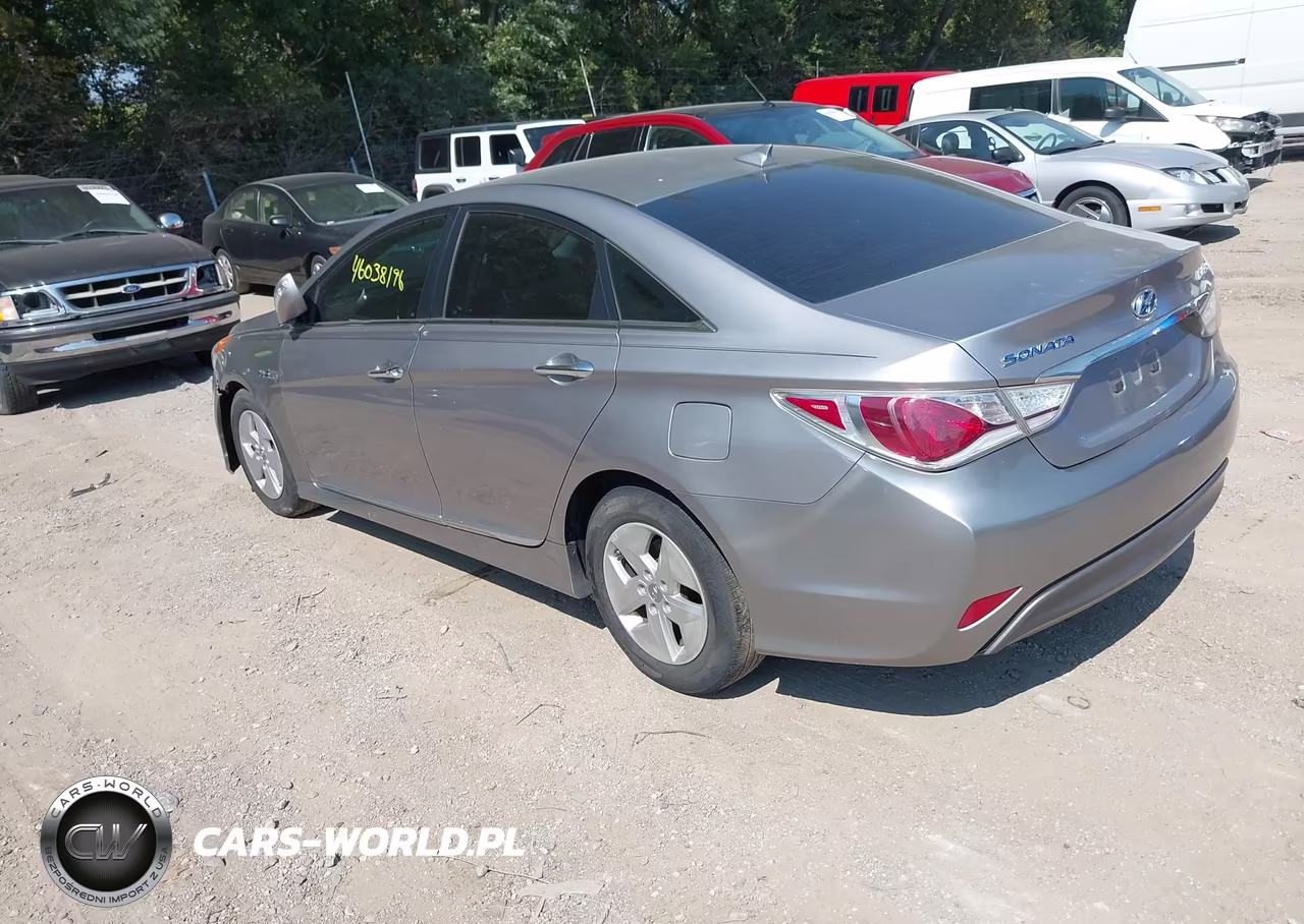 2012 Hyundai Sonata Hybrid VIN:KMHEC4A4XCA048086 - 3