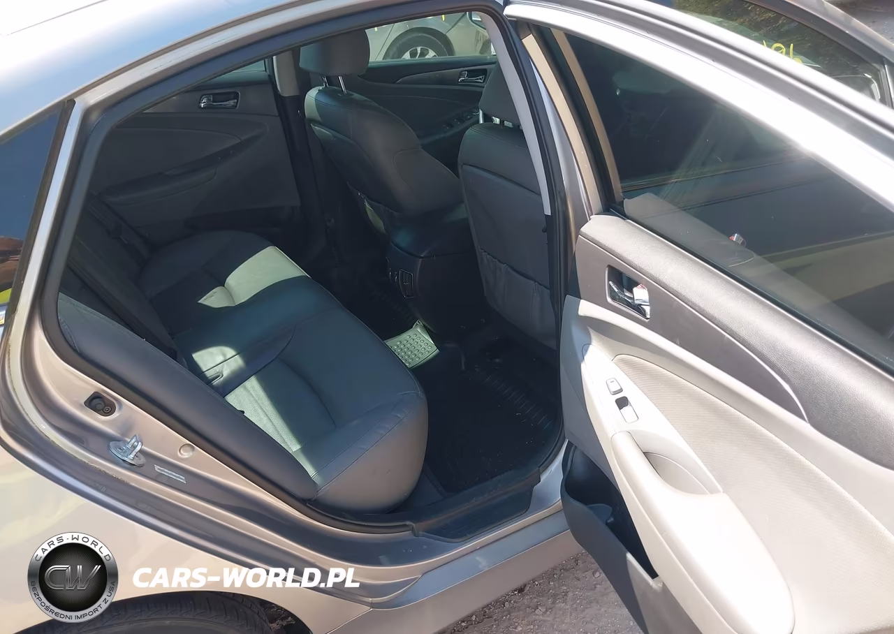 2012 Hyundai Sonata Hybrid VIN:KMHEC4A4XCA048086 - 8
