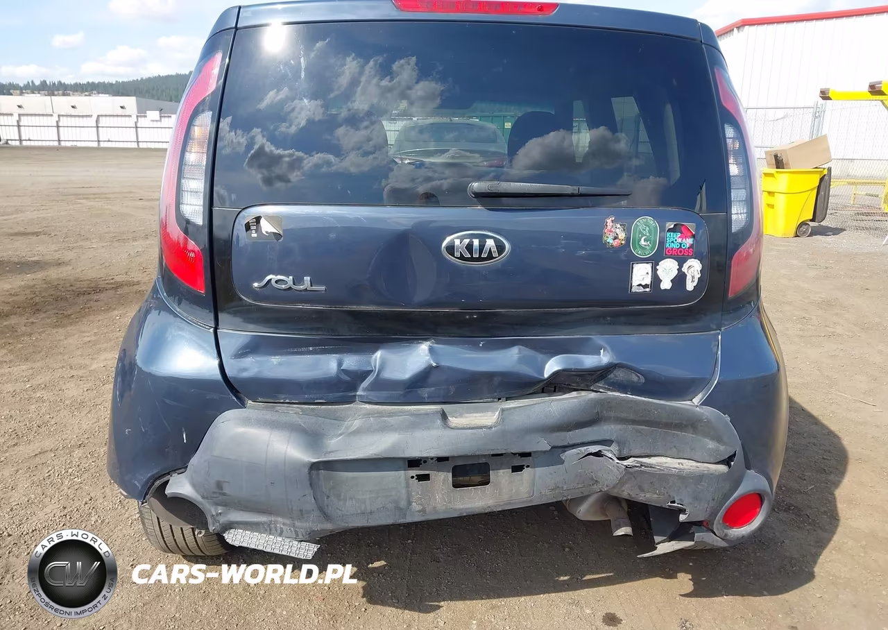 2015 Kia Soul + VIN:KNDJP3A51F7176695 - 18