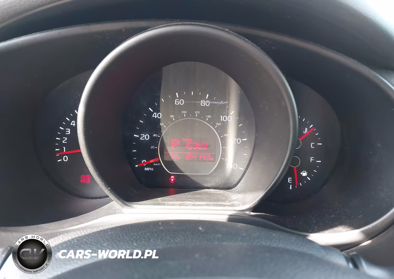 2015 Kia Soul + VIN:KNDJP3A51F7176695 - 7