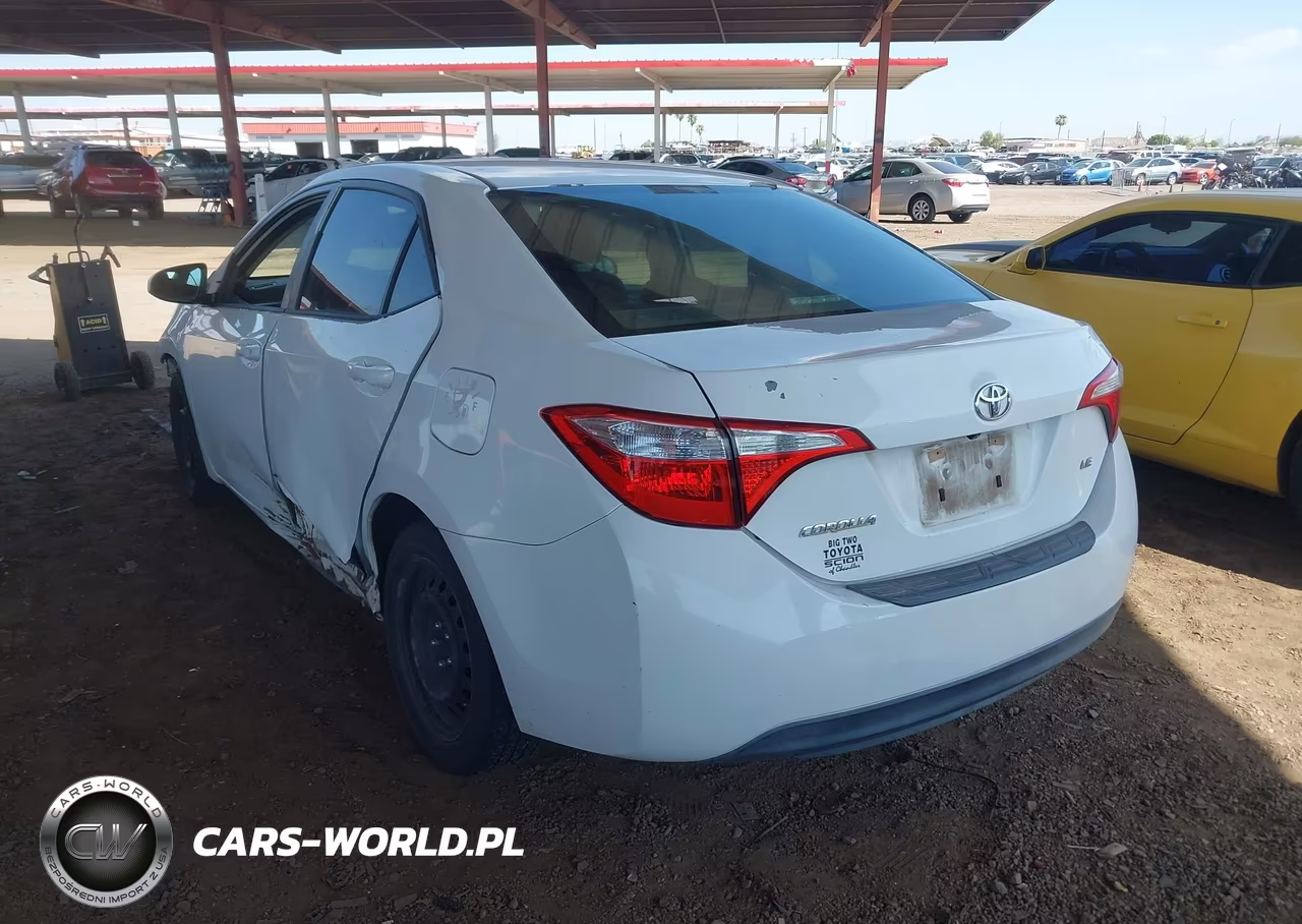 2015 Toyota Corolla Le VIN:5YFBURHE1FP197387 - 3
