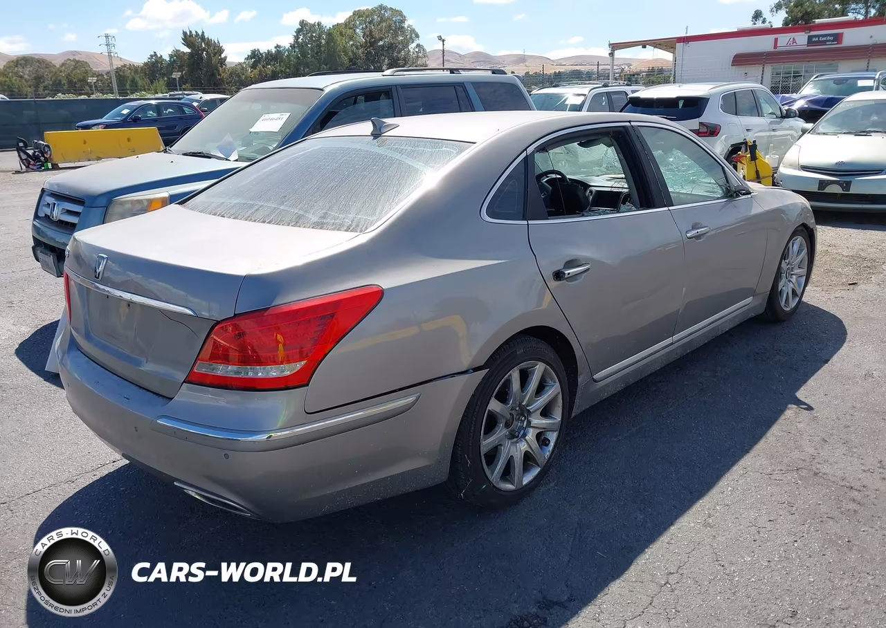 2011 Hyundai Equus Signature VIN:KMHGH4JF9BU029375 - 4