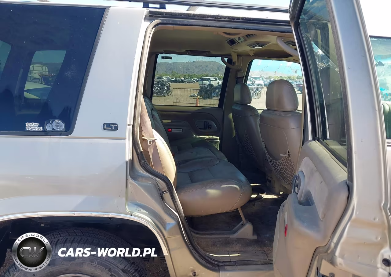 1999 Chevrolet Tahoe Ls VIN:1GNEK13R5XJ364863 - 8