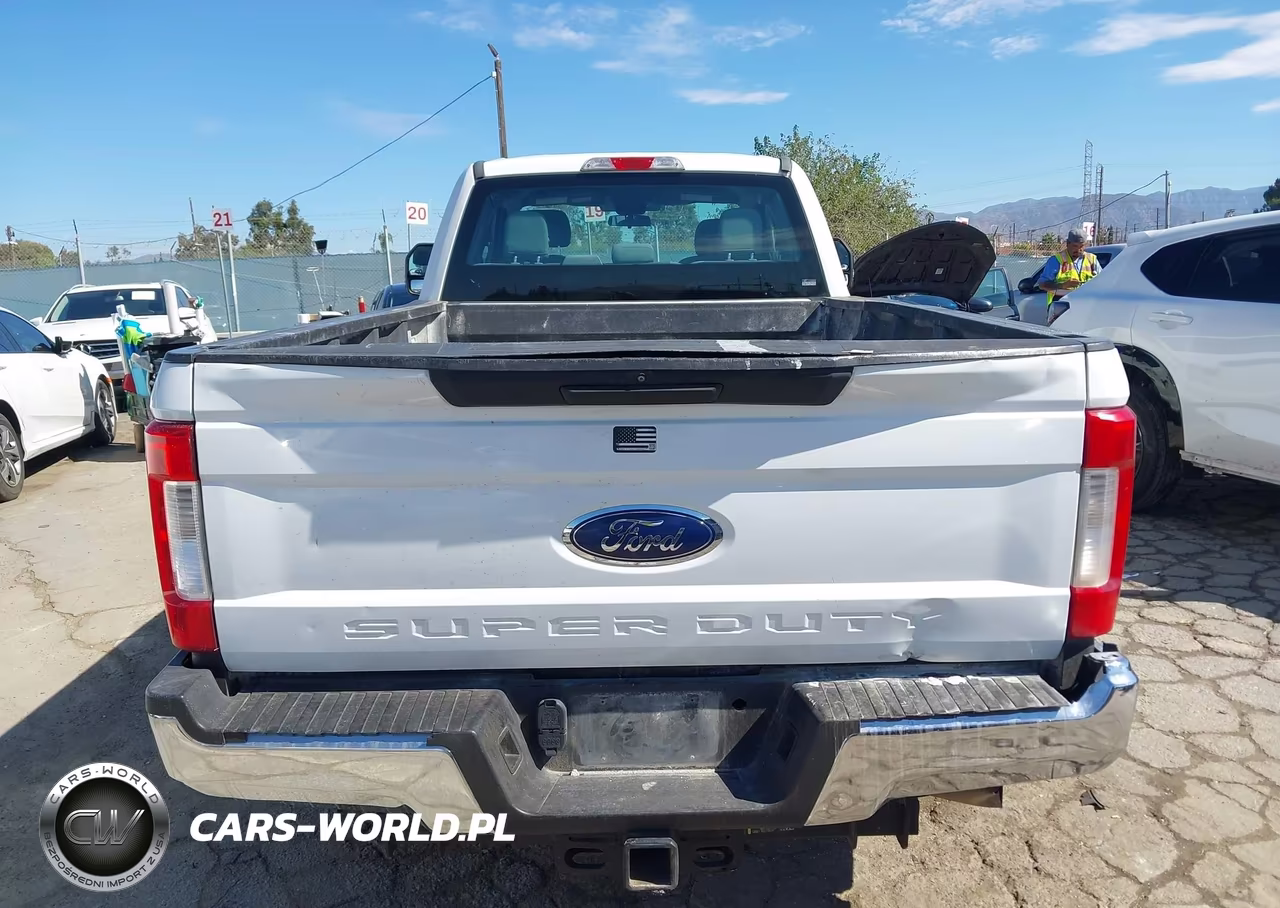 2017 Ford F-250 Xl VIN:1FT7X2AT2HEE83343 - 16