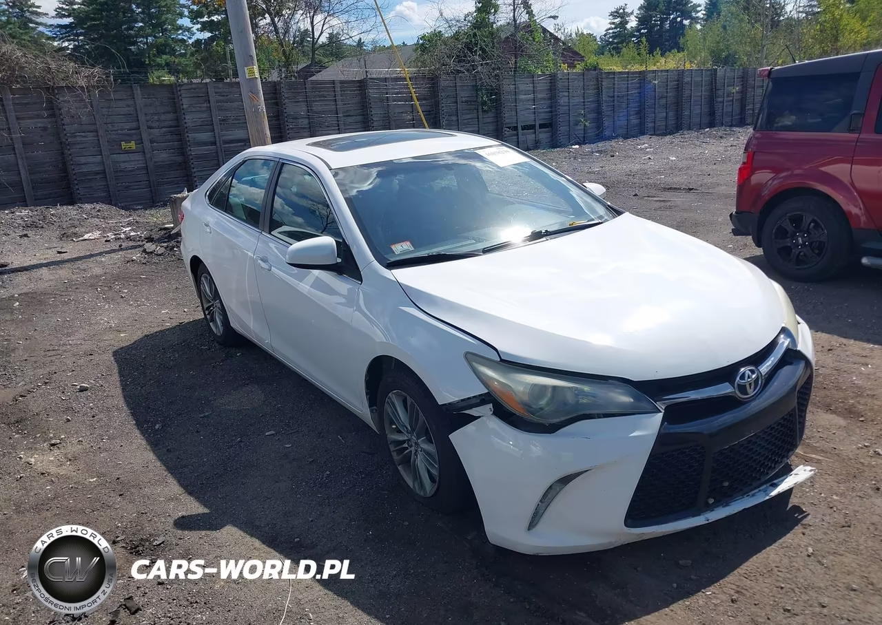 2015 Toyota Camry Se – zdjęcie 1 z 16