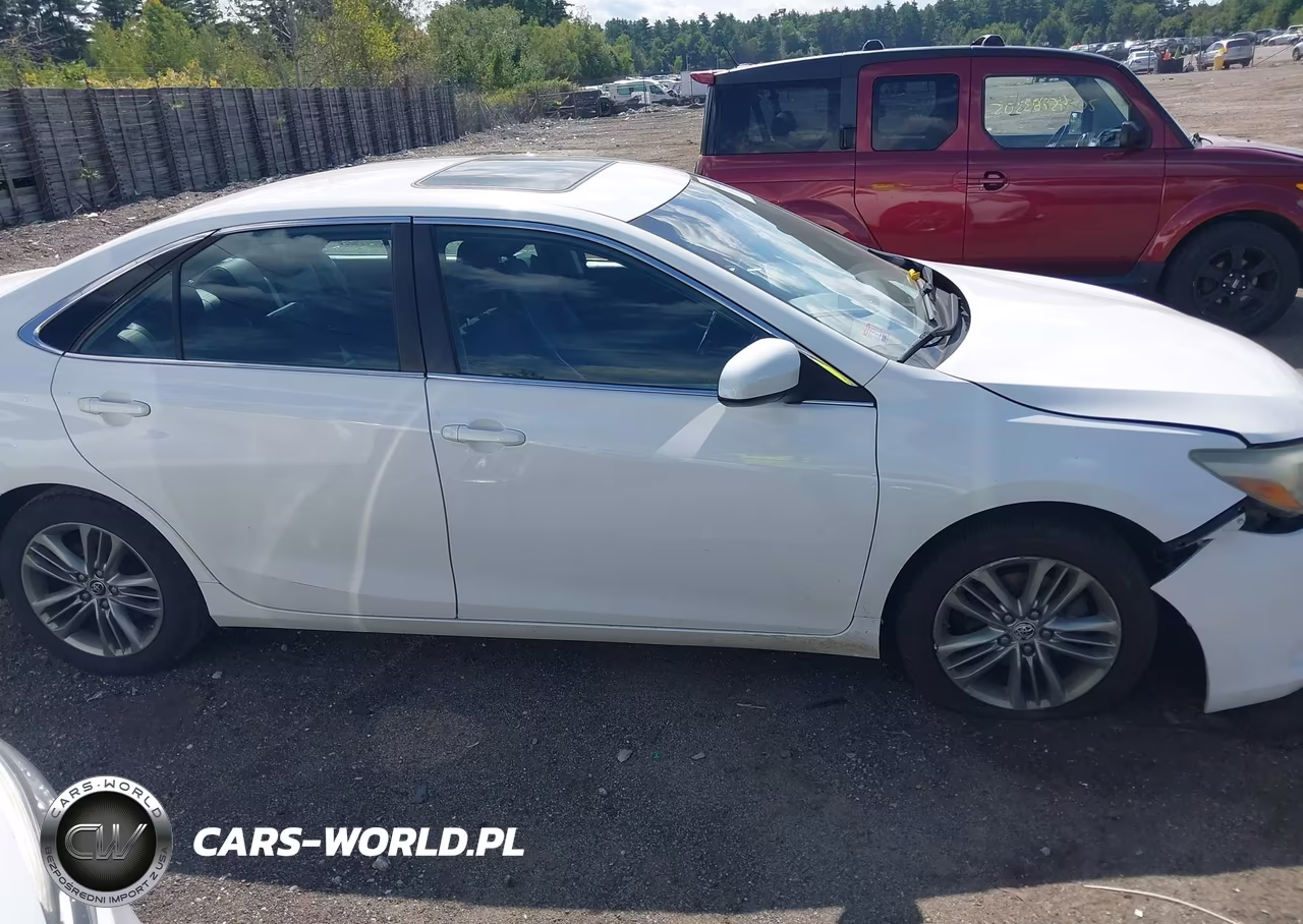 2015 Toyota Camry Se VIN:4T1BF1FK3FU922166 - 13