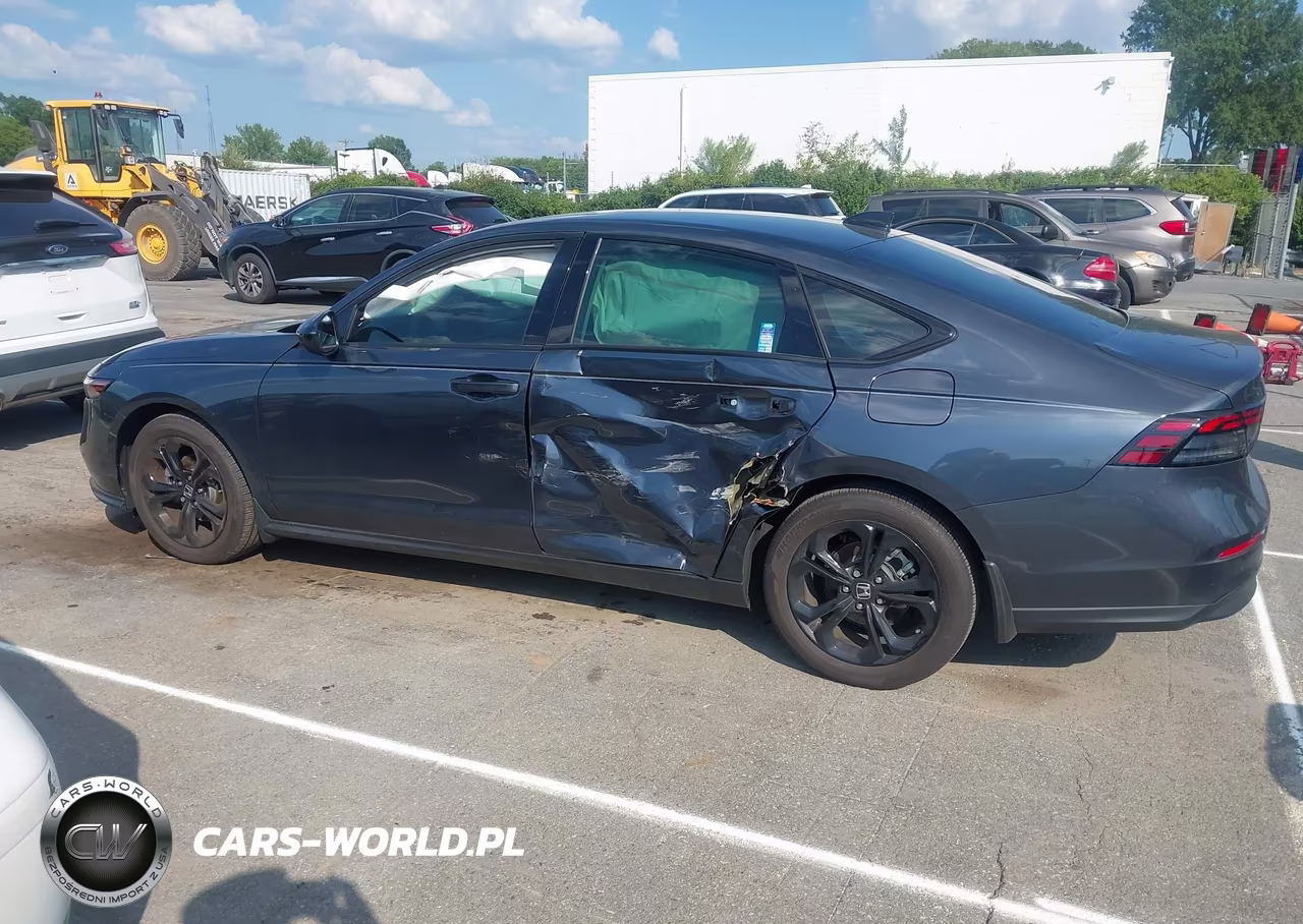 2025 Honda Accord Se VIN:1HGCY1F49SA084503 - 14