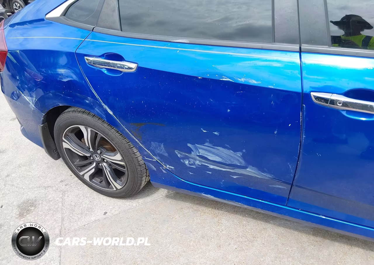 2018 Honda Civic Touring VIN:JHMFC1F99JX021093 - 13