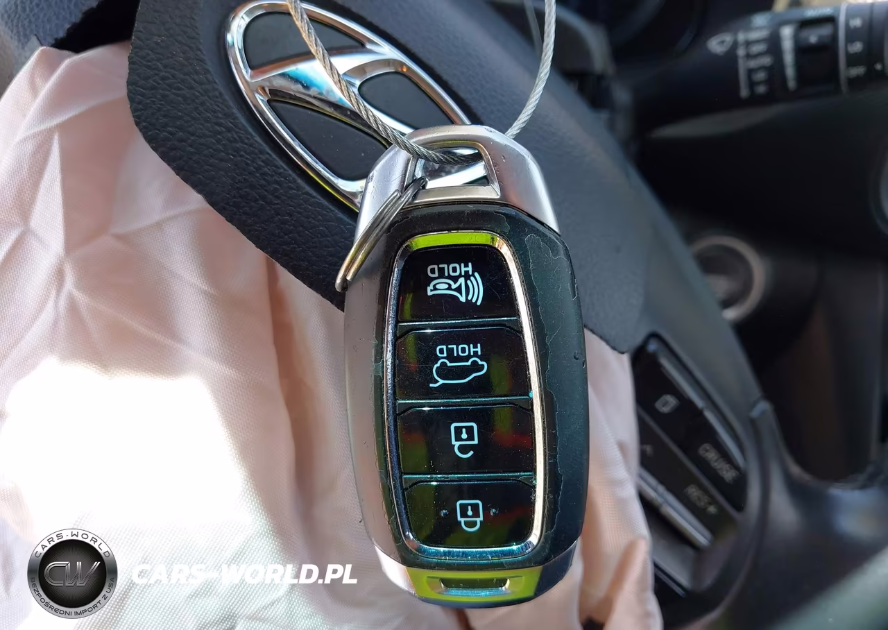 2019 Hyundai Kona Ultimate VIN:KM8K53A56KU359138 - 11
