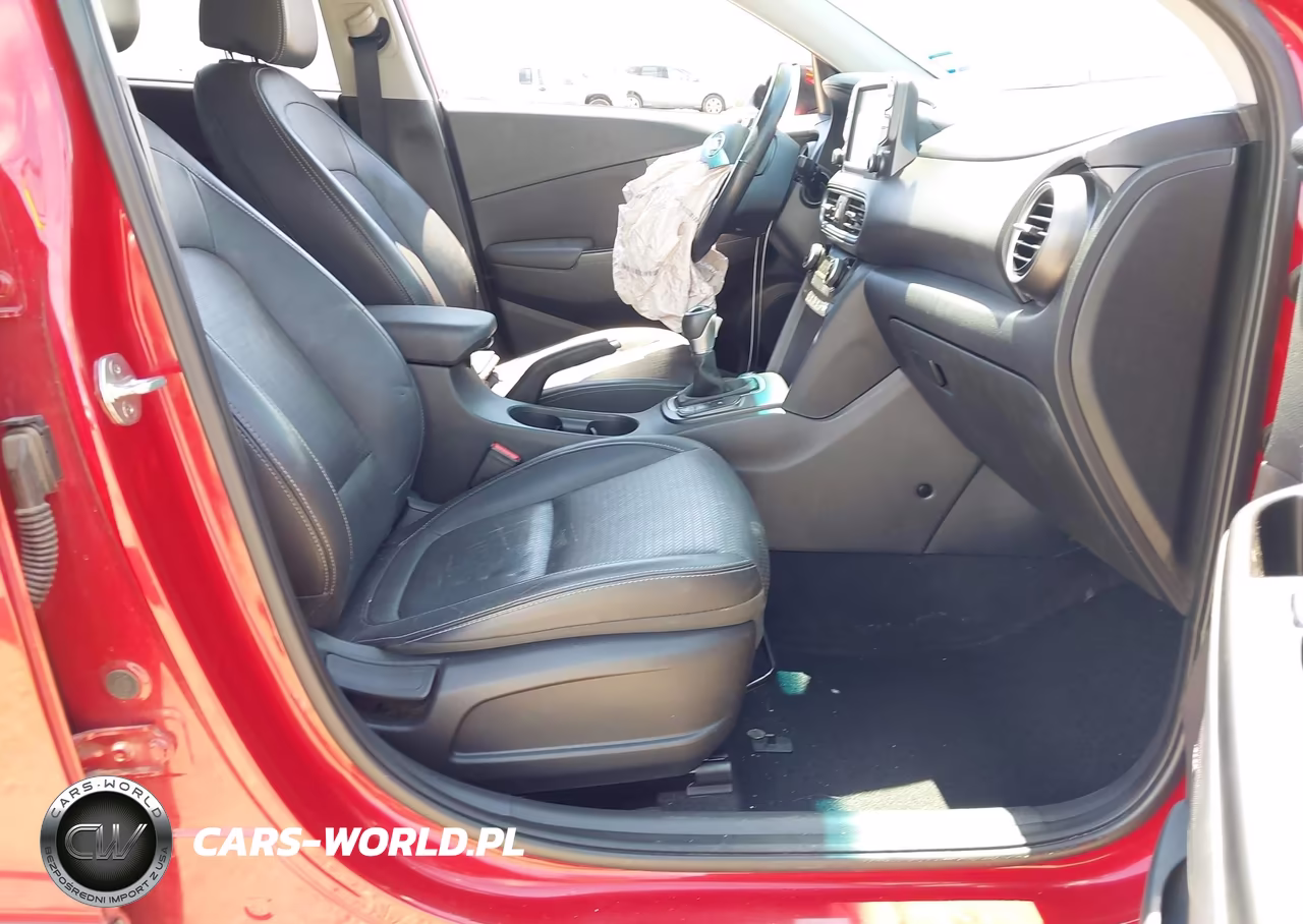 2019 Hyundai Kona Ultimate VIN:KM8K53A56KU359138 - 5