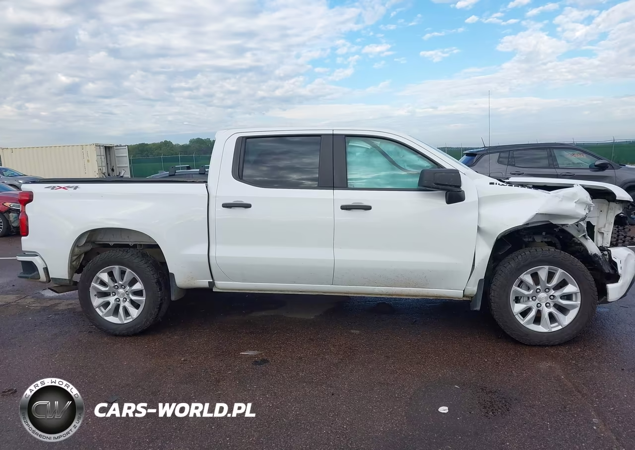 2021 Chevrolet Silverado 1500 4Wd Short Bed Custom VIN:3GCPYBEK2MG341219 - 13