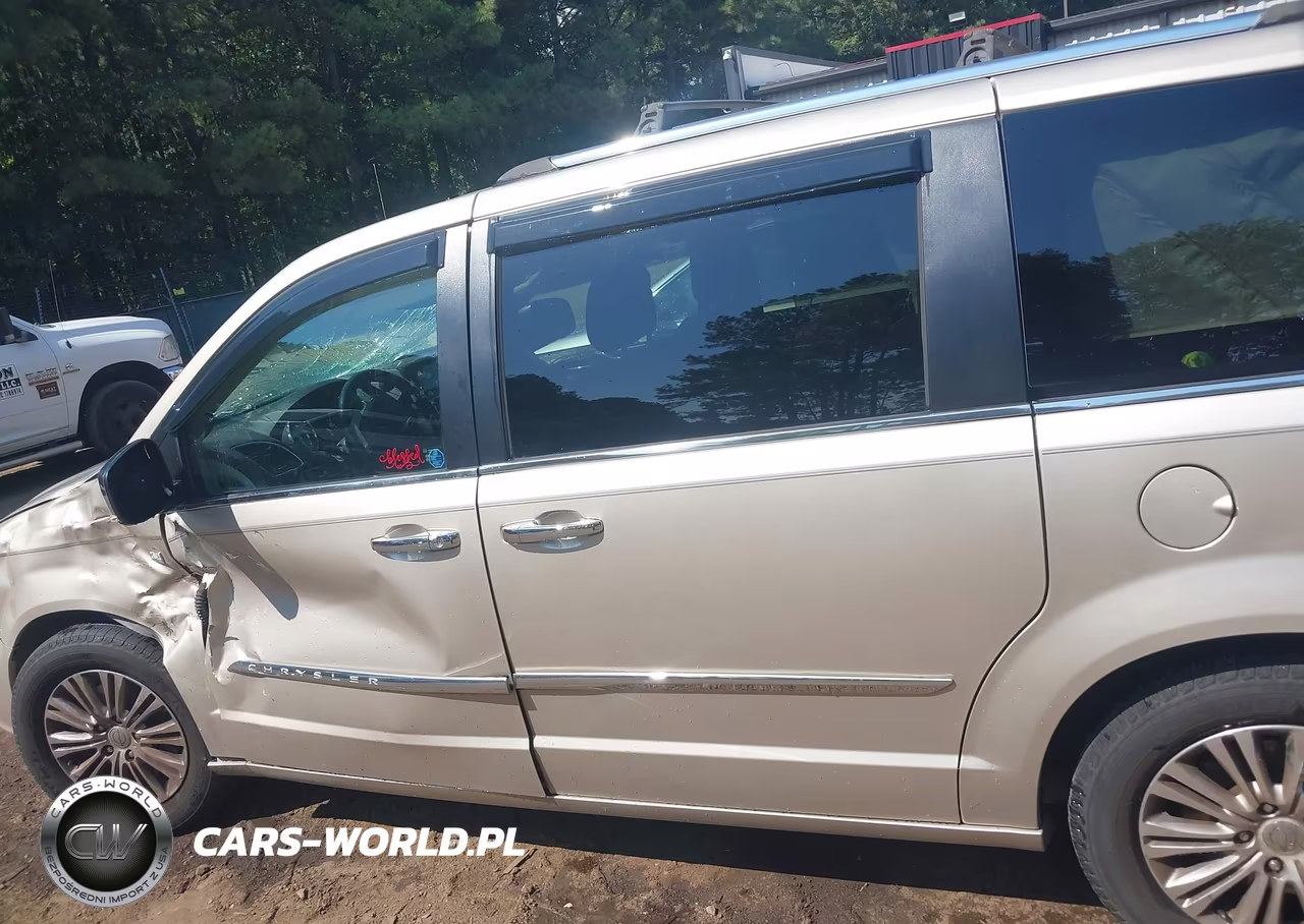 2014 Chrysler Town & Country Touring-L 30Th Anniversary VIN:2C4RC1CG4ER328967 - 14