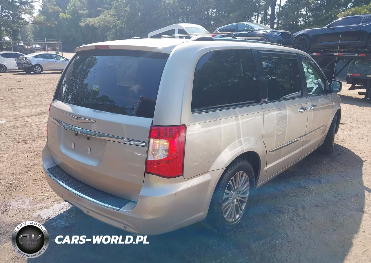 2014 Chrysler Town & Country Touring-L 30Th Anniversary VIN:2C4RC1CG4ER328967 - 4